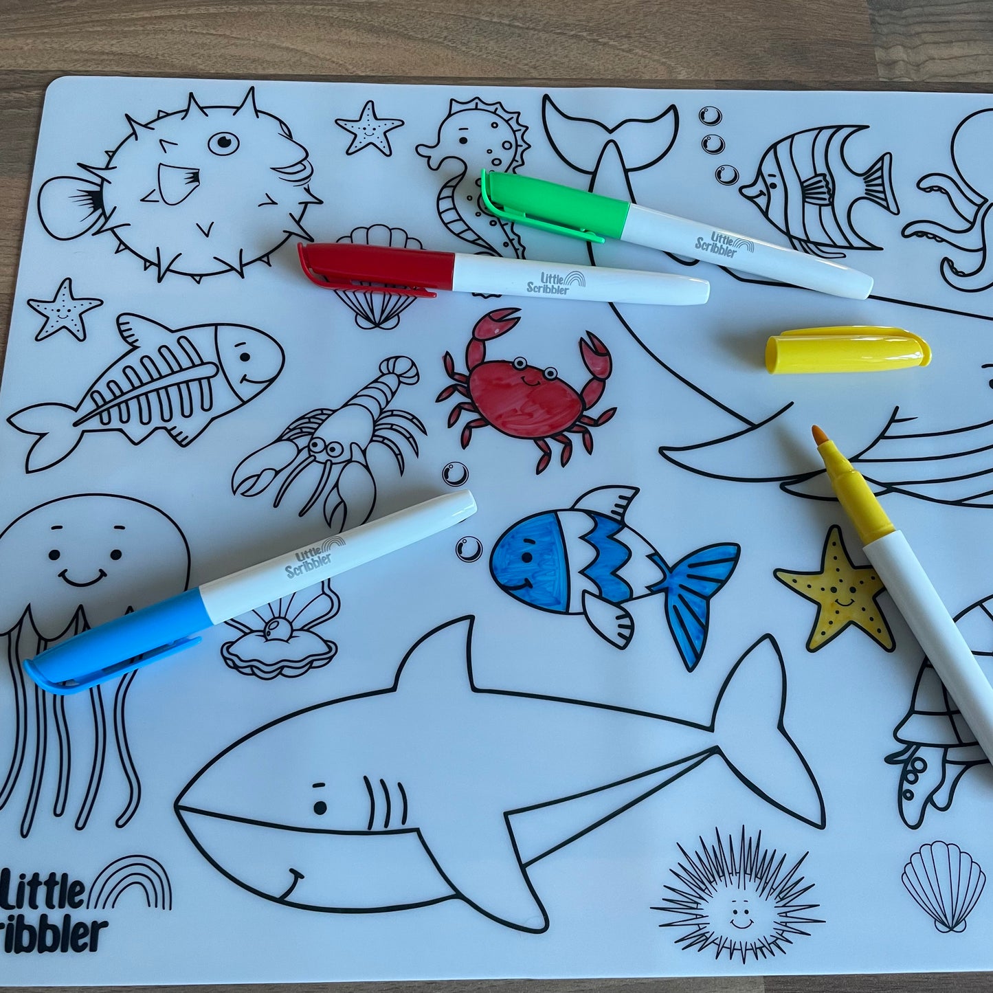 Wipe Clean Silicone Colouring Mat, Pens and Pouch - Sea life